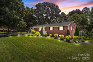 103 Fairdale Rd, Statesville, NC 28625 - Photo 1