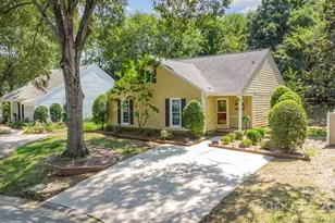 2605 Hillmont Dr, Charlotte, NC 28226 - Photo 1