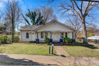 21 W D Street, Newton, NC 28658 - Photo 1