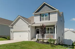 596 Country Oak Dr, Asheville, NC 28804 - Photo 1