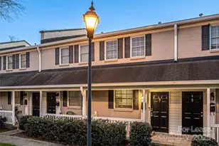 1230 Green Oaks Ln, Charlotte, NC 28205 - Photo 1