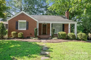 935 4th Ave NW, Hickory, NC 28601 - Photo 1