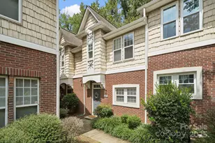 3043 Uxbridge Woods Ct, Charlotte, NC 28205 - Photo 1