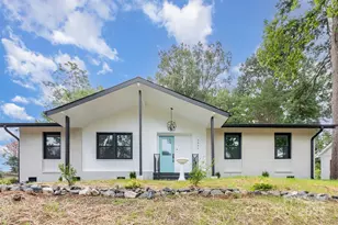 5624 Cherrycrest Ln, Charlotte, NC 28217 - Photo 1