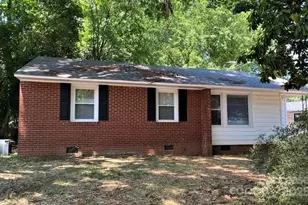 525 Manhasset Rd, Charlotte, NC 28209 - Photo 1