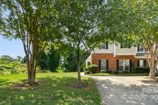 135 Ross Moore Ave, Charlotte, NC 28205 - Photo 1