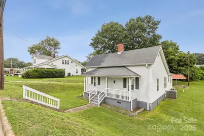 105 E Catawba Street E, Belmont, NC 28012 - Photo 1
