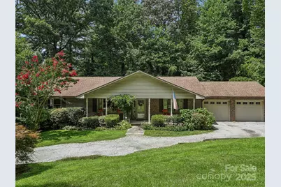 204 Fernwood Drive, Hendersonville, NC 28791 - Photo 1