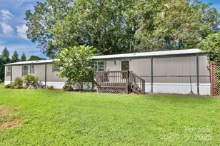 1702 Lone Hickory Rd, Yadkinville, NC 27055 - Photo 1