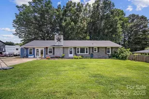 1271 Country Ln, Midway, NC 27107 - Photo 1