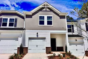 4112 Summit Woods Dr, Charlotte, NC 28216 - Photo 1