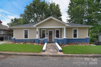 301 13th Street, Cramerton, NC 28032 - Photo 1