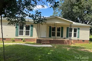 1330 Mecklenburg Hwy, Mooresville, NC 28115 - Photo 1