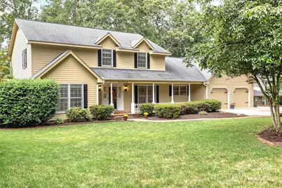 1150 18th Avenue NE, Hickory, NC 28601 - Photo 1