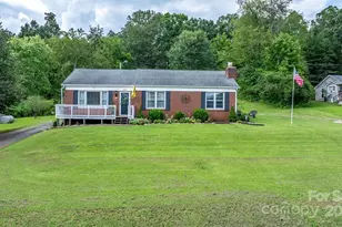 1238 Oaklawn St SE, Lenoir, NC 28645 - Photo 1