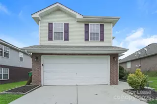 7028 Bullock Dr, Charlotte, NC 28214 - Photo 1