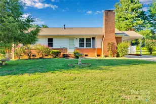 922 Holly Dr, Gastonia, NC 28054 - Photo 1