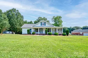 913 E Academy St, Cherryville, NC 28021 - Photo 1