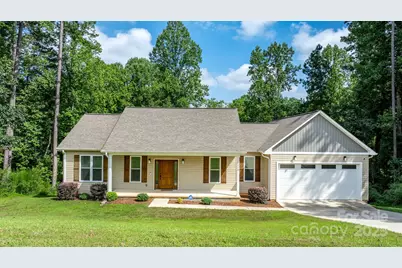 1210 Kensington Circle, Newton, NC 28658 - Photo 1