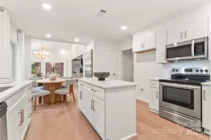 7016 Pleasant Dr, Charlotte, NC 28211 - Photo 1