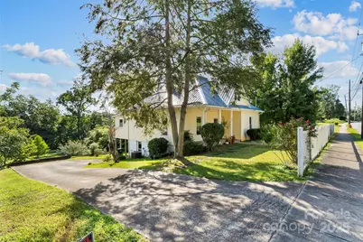 107 Burkemont Avenue, Morganton, NC 28655 - Photo 1