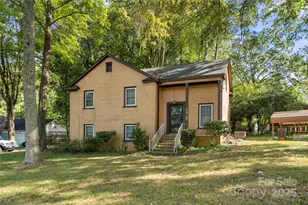 5008 The Plaza, Charlotte, NC 28215 - Photo 1