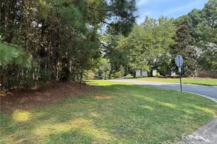 2347 Capes Cove Dr, Sherrills Ford, NC 28673 - Photo 1