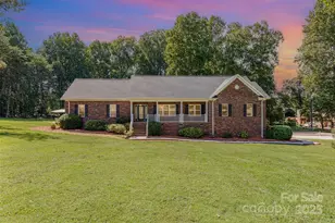 130 Lois Ln, Salisbury, NC 28147 - Photo 2
