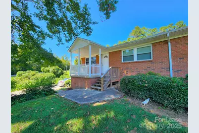 4633 SE Club View Drive, Concord, NC 28025 - Photo 1