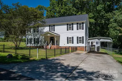 707 East Drive, Cherryville, NC 28021 - Photo 1