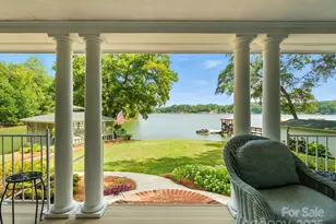 703 Island Point Rd, Mount Holly, NC 28120 - Photo 1