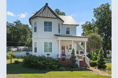 107 S Craig Street, Chesterfield, SC 29709 - Photo 1