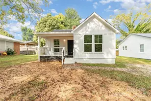 510 Peeler St, Lexington, NC 27292 - Photo 1