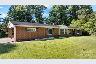 332 Fairlane Drive NE, Lenoir, NC 28645 - Photo 1