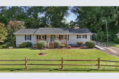 322 Holland Circle, Statesville, NC 28677 - Photo 1