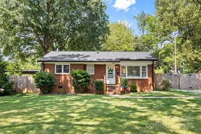 2809 Arnold Drive, Charlotte, NC 28205 - Photo 1