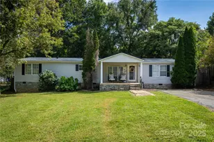 2293 Crestview St, Morganton, NC 28655 - Photo 1