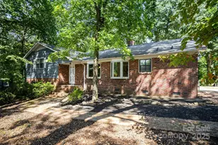 531 Whittington Pl, Statesville, NC 28677 - Photo 1