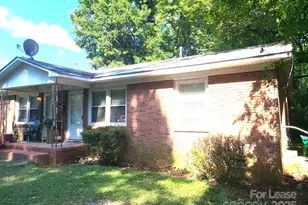 956 S Hoskins Rd, Charlotte, NC 28208 - Photo 1