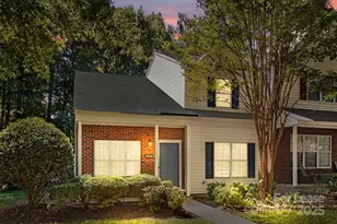 10660 Holly Ridge Blvd, Charlotte, NC 28216 - Photo 1