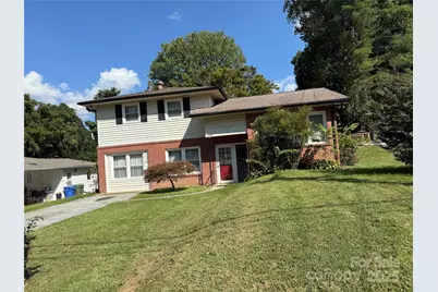 1102 N Justice Street, Hendersonville, NC 28791 - Photo 1