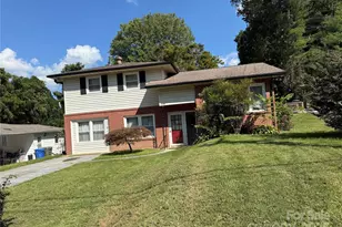 1102 N Justice St, Hendersonville, NC 28791 - Photo 1