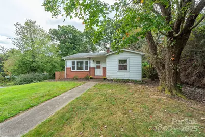 204 Northeast Avenue, Swannanoa, NC 28778 - Photo 1