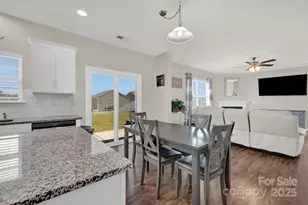 147 Kingsway Dr, Mooresville, NC 28115 - Photo 1