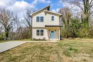 709 Catawba St, Lincolnton, NC 28092 - Photo 1