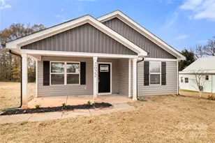 2022 4th St SW, Hickory, NC 28602 - Photo 1
