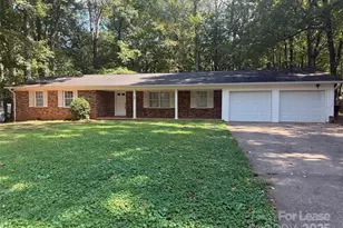 301 Montgomery Dr, Statesville, NC 28625 - Photo 1