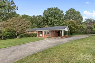 3004 Newton Dr, Statesville, NC 28677 - Photo 1