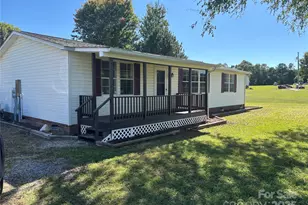 6907 Long Island Rd, Catawba, NC 28609 - Photo 1