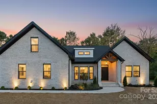 215 Picketts Cir, Indian Trail, NC 28079 - Photo 1